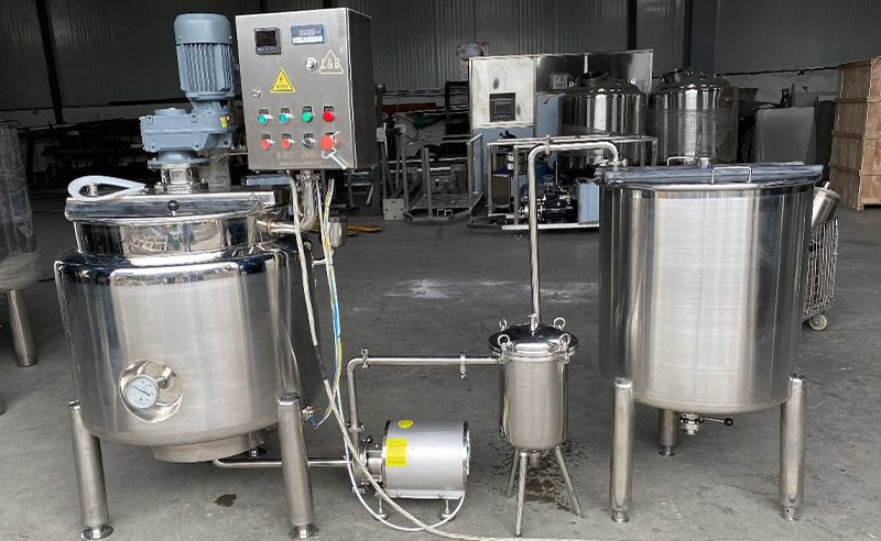 Mixer tank