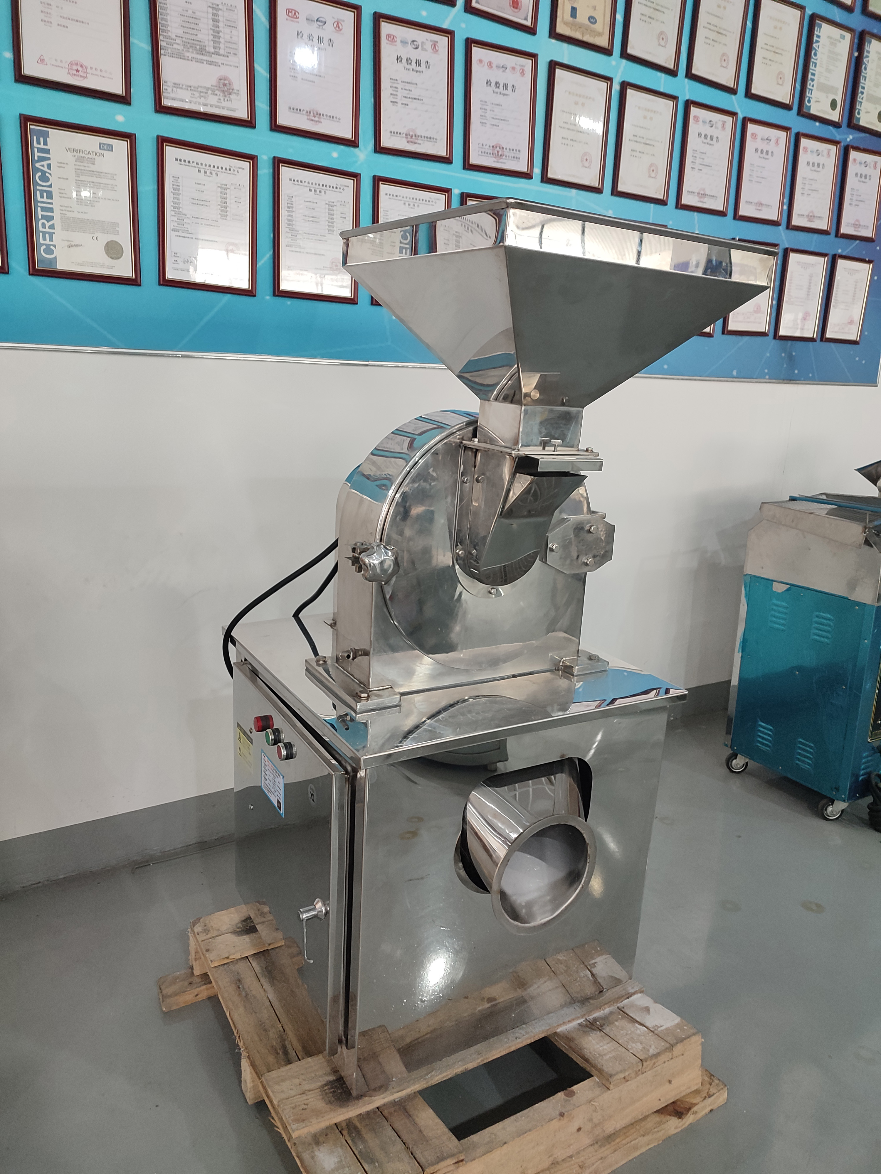 Lini Produksi Kapsul Keras LOB