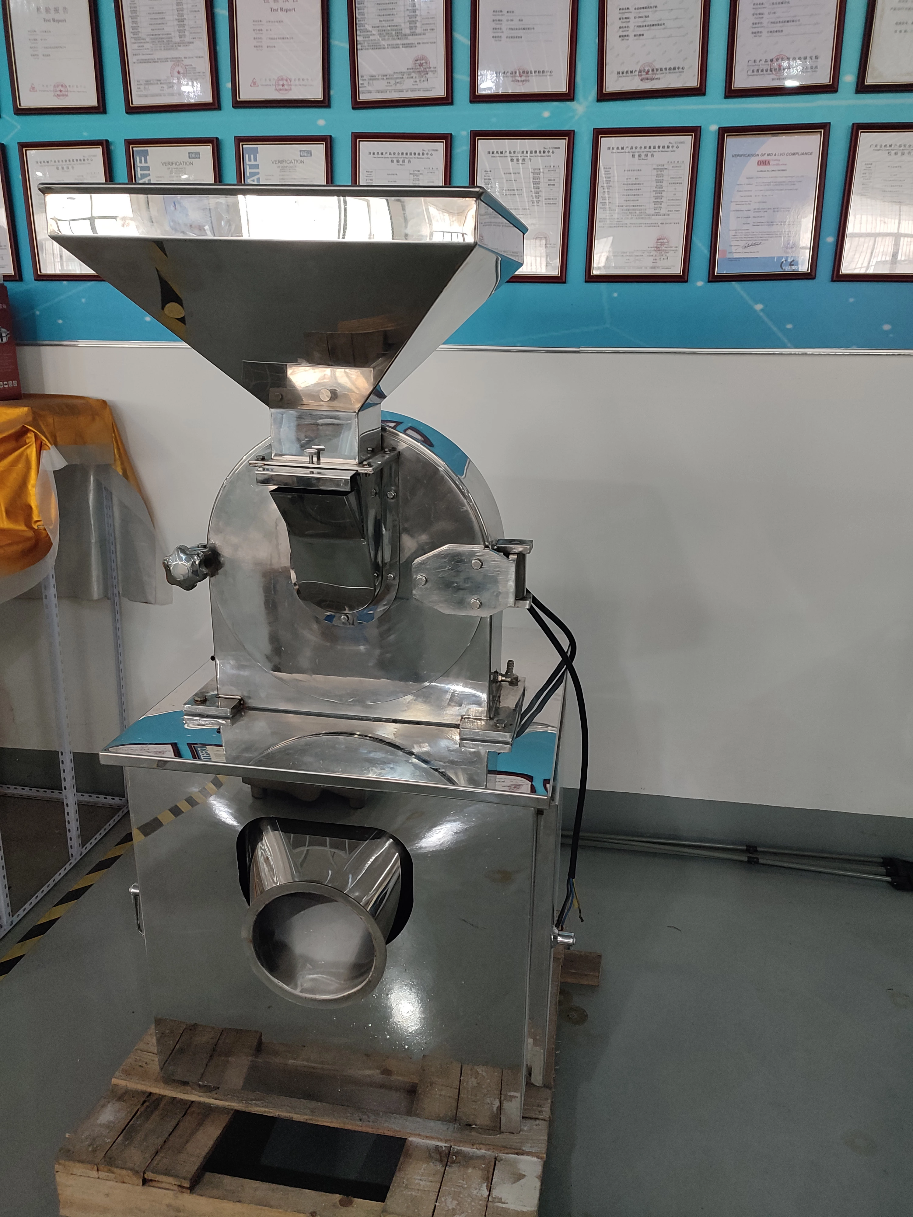 Lini Produksi Kapsul Keras LOB