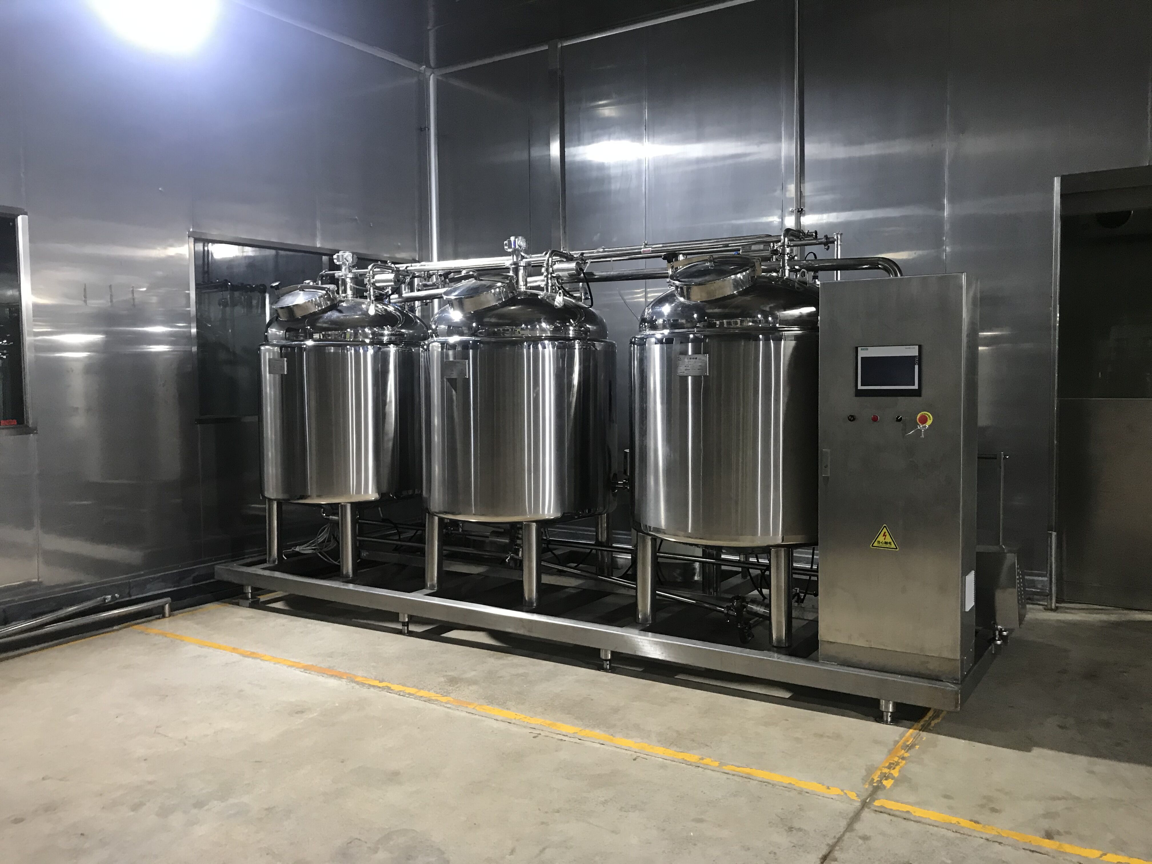 Peralatan produksi susu